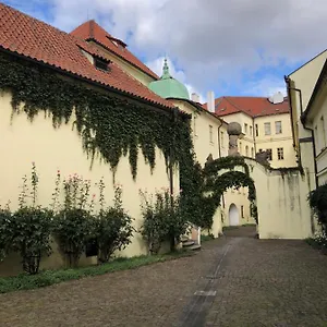 https://historick-centrum-praha-1.praguehotelsweb.com