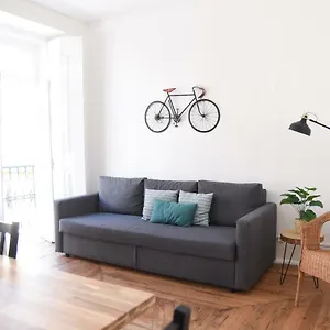 https://apartment-for-friends.hotels-lisbon-portugal.com